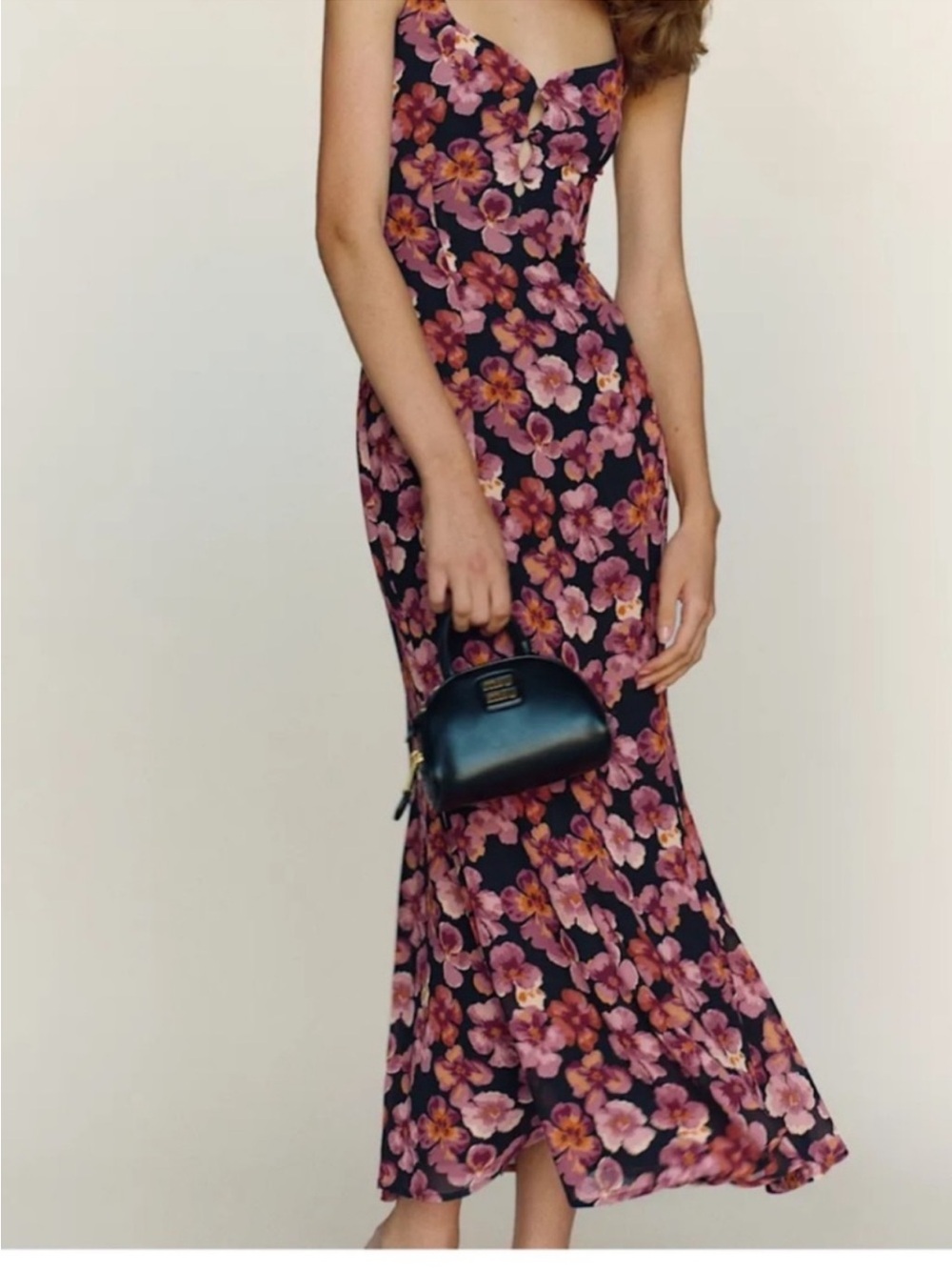 ✨NWT✨Reformation Laine Floral Midi
Dress in Pansy